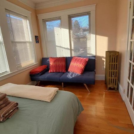 Near Train Station Gorgeous 3-Bedroom Apartment With Patios Boston Luaran gambar