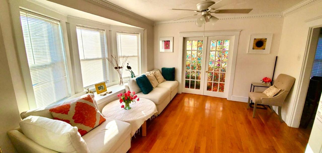 Near Train Station Gorgeous 3-Bedroom Apartment With Patios Boston Luaran gambar